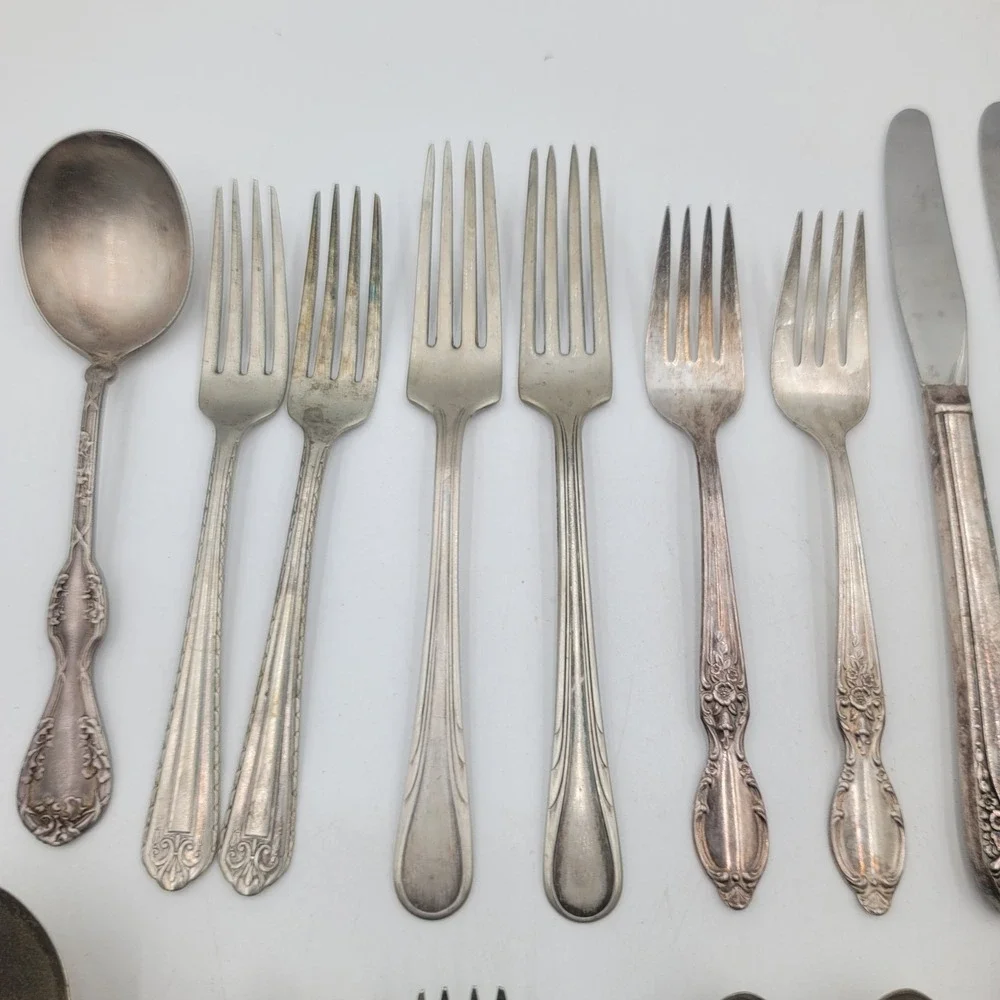 30pc Vintage Mixed Silverplate Flatware Lot Serving Pieces Ladles Ornate Floral